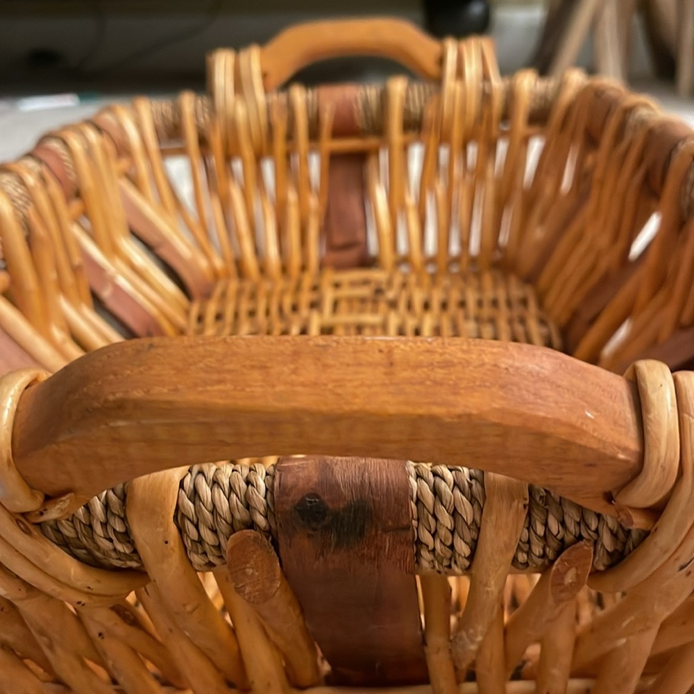 Rectangular Basket - Picture 3 of 7